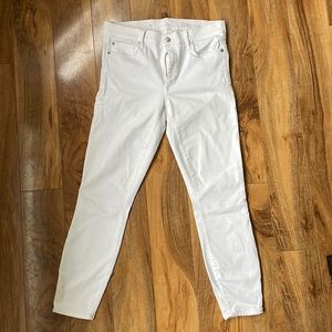 White, ankle length gap jeans